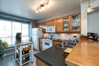 Photo 7: 24 288 ST. DAVIDS Avenue in North Vancouver: Lower Lonsdale Townhouse for sale : MLS®# R2163127