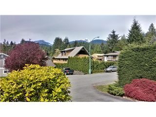 Photo 9: 2354 ARGYLE CR in Squamish: Garibaldi Highlands House for sale : MLS®# V1004316