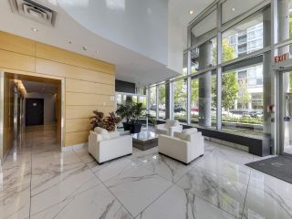 Photo 19: 902 1495 RICHARDS Street in Vancouver: Yaletown Condo for sale in "AZURA II" (Vancouver West)  : MLS®# R2570710