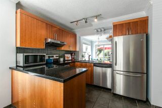 Photo 8: 1 920 TOBRUCK Avenue in North Vancouver: Hamilton Townhouse for sale in "THE PARKSIDE" : MLS®# R2104881