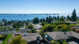 Photo 1: 2545 QUEENS Avenue in West Vancouver: Queens House for sale : MLS®# R2843062