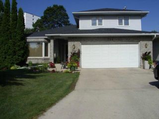 Photo 1: 734 Sturgeon Road in WINNIPEG: St James Residential for sale (West Winnipeg)  : MLS®# 1305659