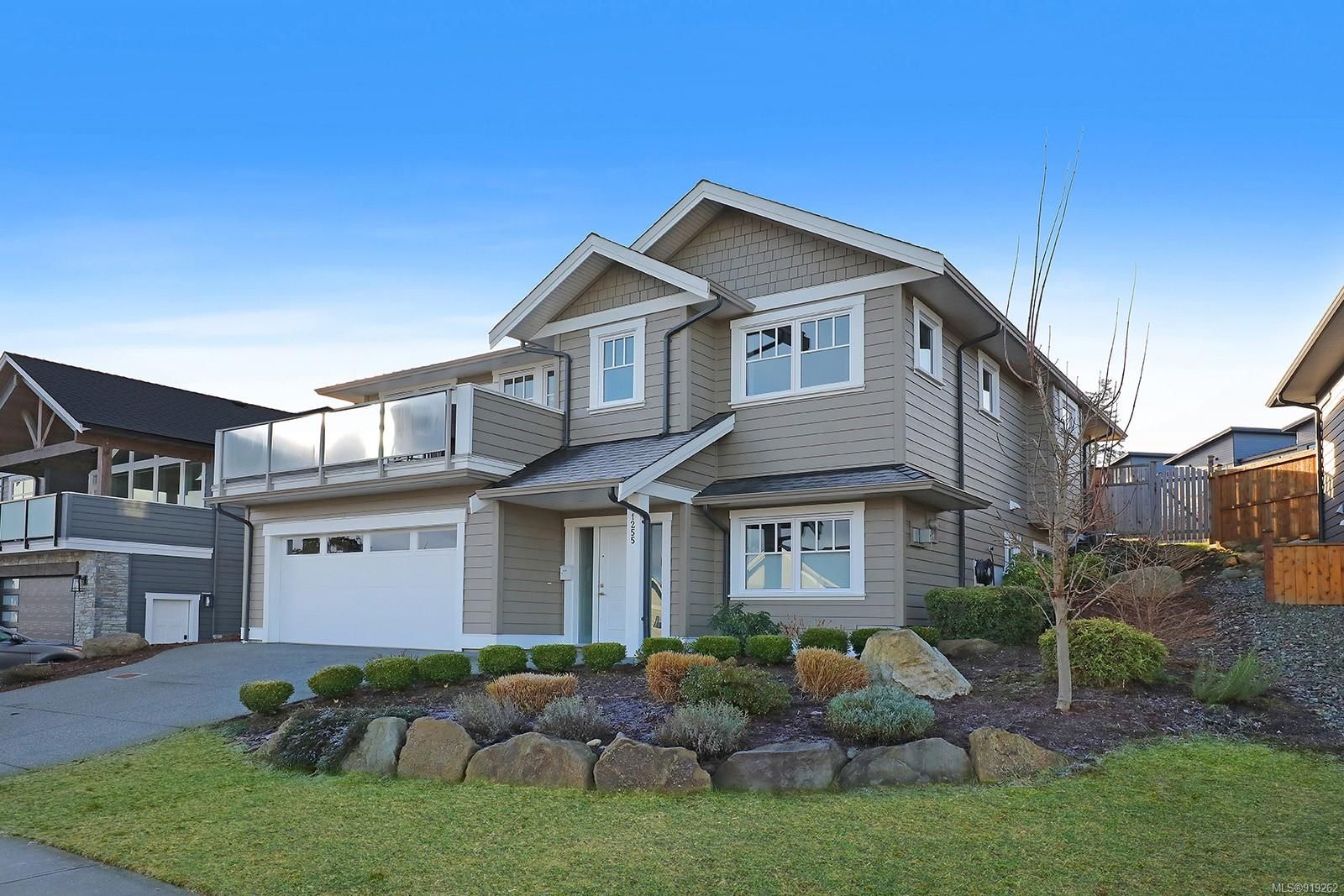 Main Photo: 1255 Crown Isle Blvd in Courtenay: CV Crown Isle House for sale (Comox Valley)  : MLS®# 919262