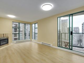 Photo 3: 2902 939 HOMER Street in Vancouver: Yaletown Condo for sale in "THE PINNACLE" (Vancouver West)  : MLS®# R2640976