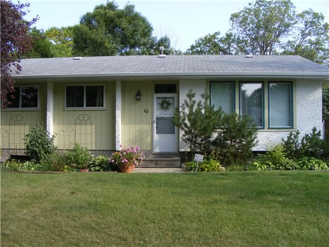 Main Photo: 10 JASMINE Close in WINNIPEG: Charleswood Residential for sale (South Winnipeg)  : MLS®# 1018740