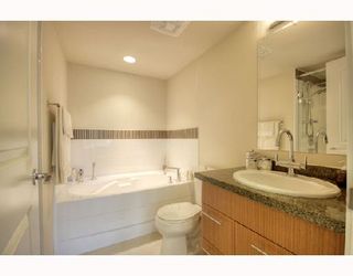 Photo 7: 306 1650 W 7TH Avenue in Vancouver: Fairview VW Condo for sale in "THE VIRTU" (Vancouver West)  : MLS®# V733950