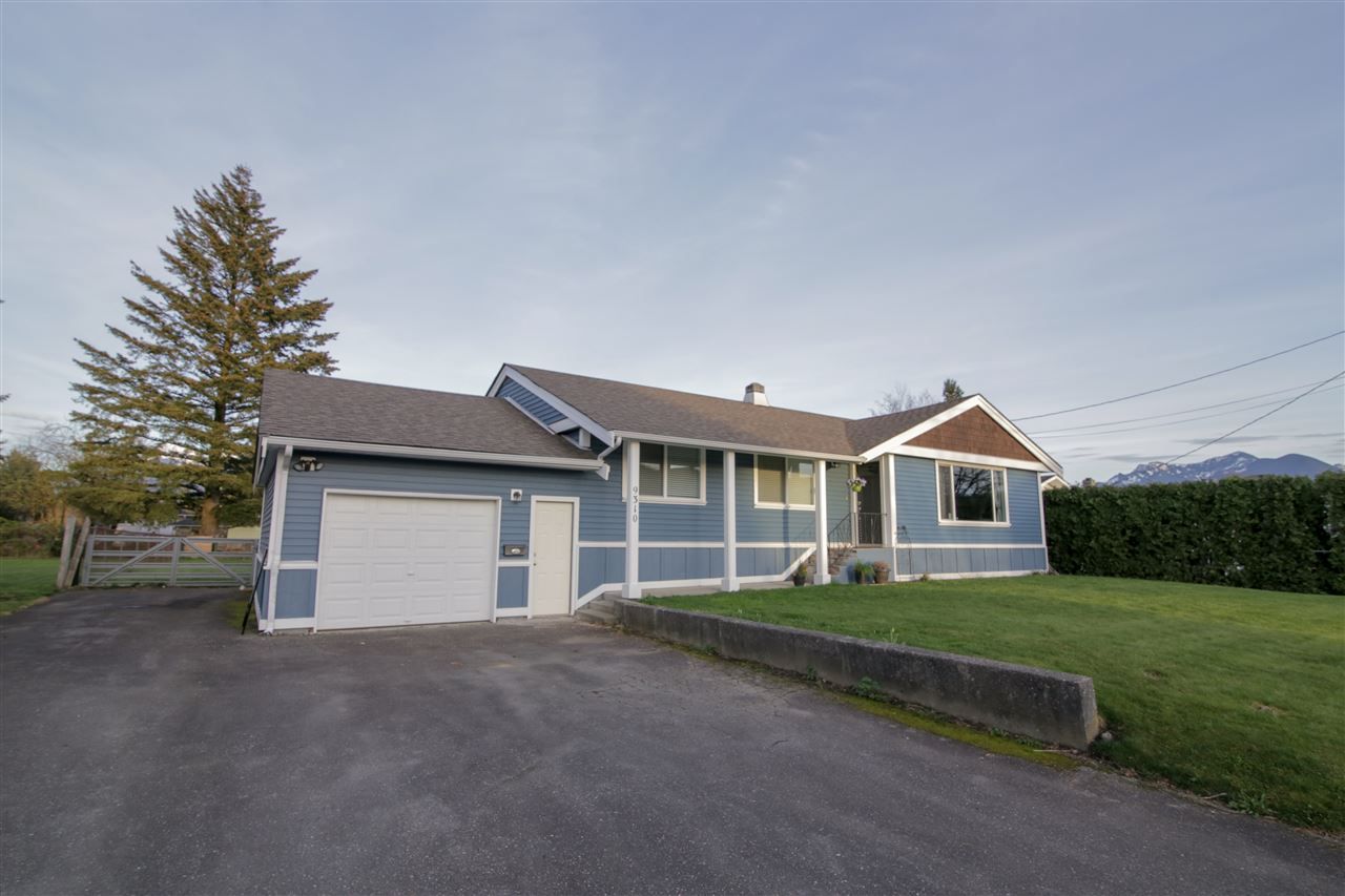 Main Photo: 9310 COOTE Street in Chilliwack: Chilliwack E Young-Yale House for sale : MLS®# R2373189