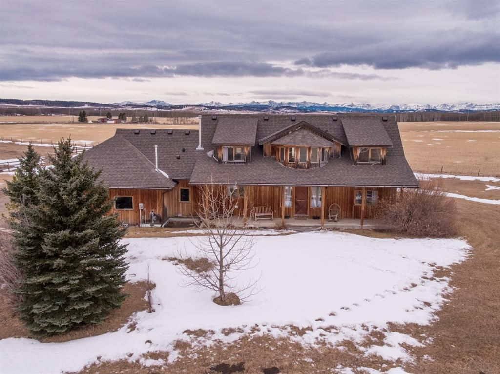 Main Photo: 160132 434 Avenue W: Rural Foothills County Detached for sale : MLS®# A1176239