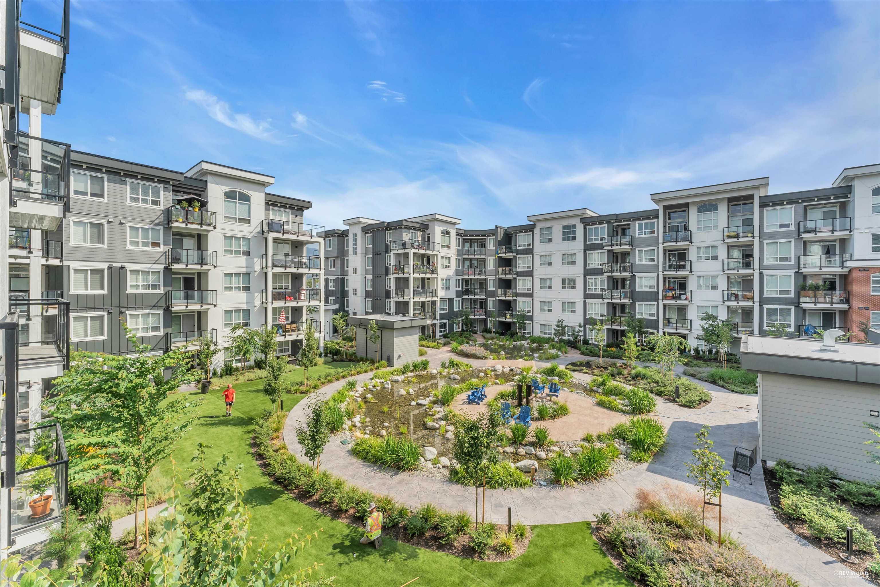 Main Photo: 4415 2180 KELLY Avenue in Port Coquitlam: Central Pt Coquitlam Condo for sale : MLS®# R2716178