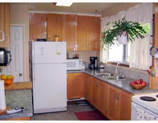 Photo 3:  in WINNIPEG: Transcona Residential for sale (North East Winnipeg)  : MLS®# 2911400
