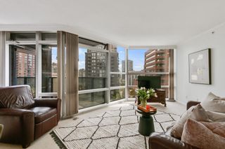 Photo 3: 910 1050 BURRARD Street in Vancouver: Downtown VW Condo for sale in "Wall Centre" (Vancouver West)  : MLS®# R2775802