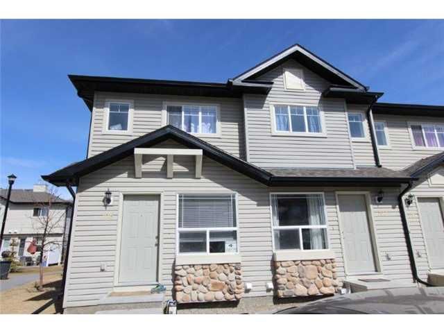 Main Photo: 106 SADDLEBROOK Point NE in CALGARY: Saddleridge Townhouse for sale (Calgary)  : MLS®# C3611030