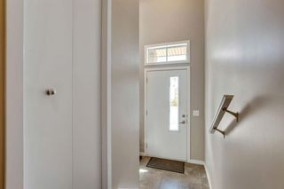 Photo 3: 51 Copperpond Close SE in Calgary: Copperfield Row/Townhouse for sale : MLS®# A1250727