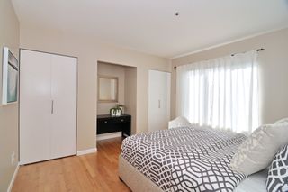 Photo 7: 301 1554 BURNABY Street in Vancouver: West End VW Condo for sale in "McCoy Manor" (Vancouver West)  : MLS®# V992630