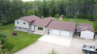 Photo 2: 38029 Clearspring Road in Steinbach: R16 Residential for sale : MLS®# 202215619