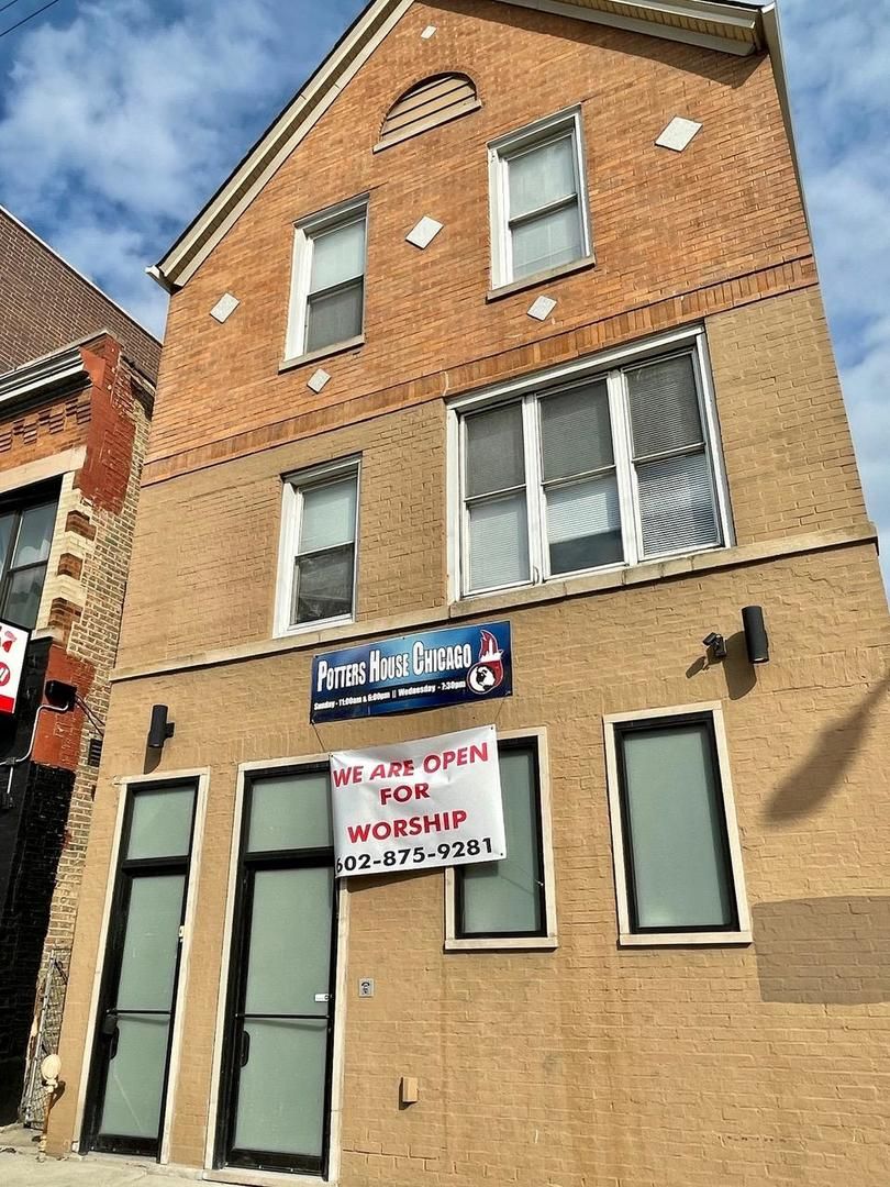 Main Photo: 4335 N Western Avenue Unit OFFICE in Chicago: CHI - North Center Commercial Lease for sale ()  : MLS®# 11356649