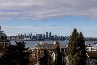 Photo 1: 310 177 W 3RD Street in North Vancouver: Lower Lonsdale Condo for sale in "West Third" : MLS®# R2672716