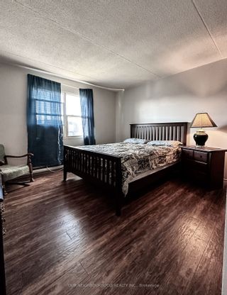 Photo 1: 222 580 Mary Street in Whitby: Downtown Whitby Condo for sale : MLS®# E8030444