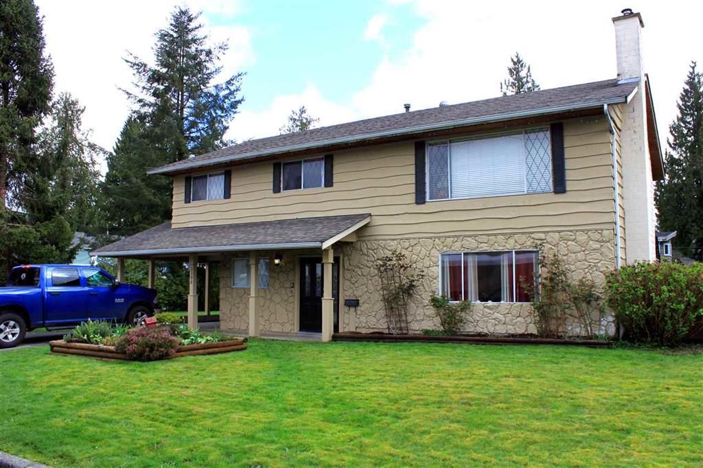 Main Photo: 3398 Hemlock Crescent in Port Coquitlam: Lincoln Park PQ House for sale : MLS®# r2049147