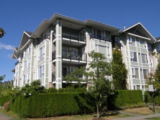 Main Photo: 219 7089 MONT ROYAL Square in Vancouver: Champlain Heights Condo for sale in "CHAMPLAIN VILLAGE" (Vancouver East)  : MLS®# V1082404