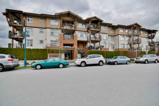 Photo 29: 211 500 KLAHANIE Drive in Port Moody: Port Moody Centre Condo for sale in "TIDES" : MLS®# R2040671