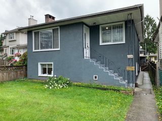 Photo 2: 2324 E 30TH Avenue in Vancouver: Collingwood VE House for sale (Vancouver East)  : MLS®# R2781671