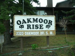 Photo 2: 36 2323 Oakmoor Drive SW in Calgary: Palliser Row/Townhouse for sale : MLS®# A2053837