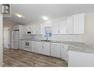 Photo 6: 5371 Princeton Avenue Unit# 29 in Peachland: House for sale : MLS®# 10307797
