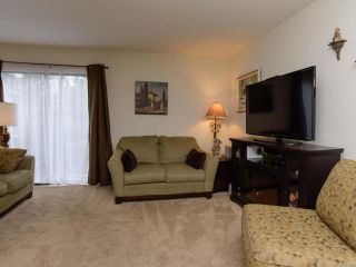 Photo 2: 4 951 17th St in COURTENAY: CV Courtenay City Row/Townhouse for sale (Comox Valley)  : MLS®# 721888