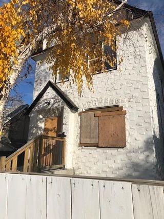 Photo 2: .5 271 Selkirk Avenue in Winnipeg: North End Residential for sale (4A)  : MLS®# 202304077