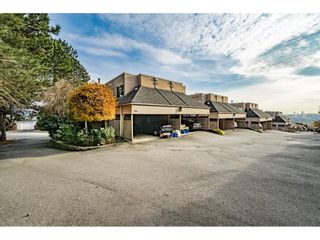 Photo 2: 156 2721 ATLIN PLACE in Coquitlam: Coquitlam East Townhouse for sale : MLS®# R2324465