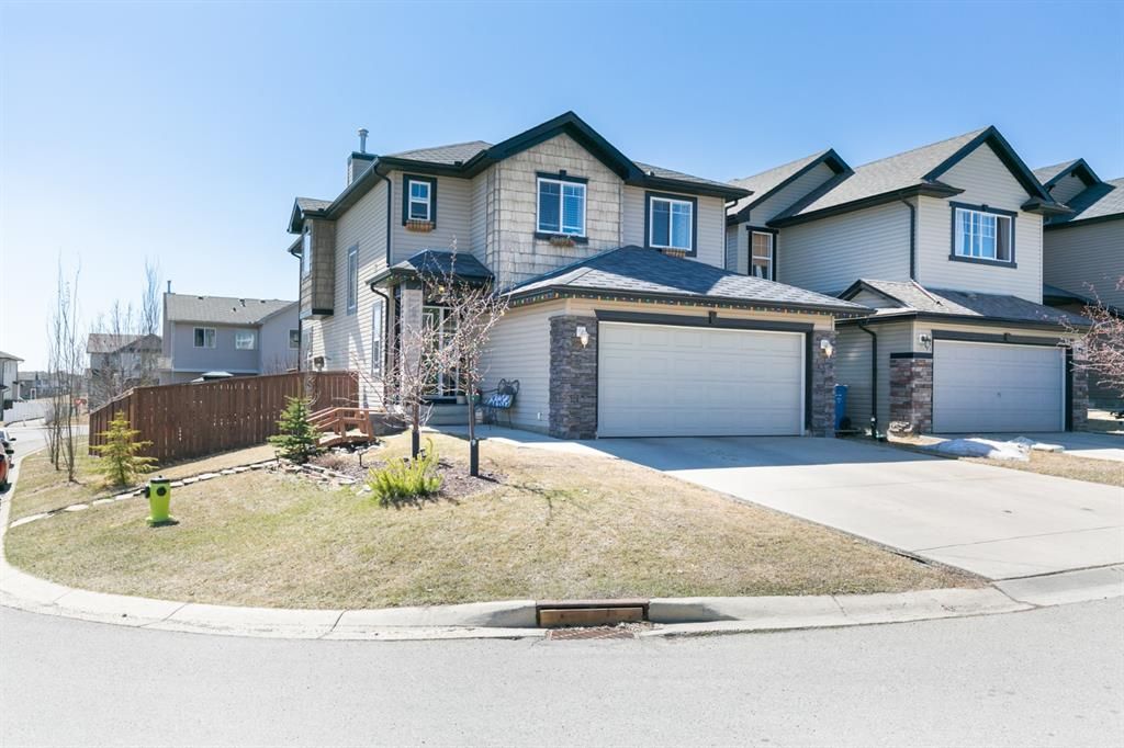 Main Photo: 87 Everhollow Crescent SW in Calgary: Evergreen Detached for sale : MLS®# A1093373