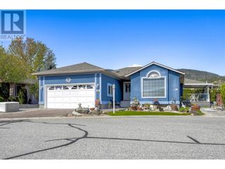 Main Photo: 447 Ridge Place in Penticton: House for sale : MLS®# 10312924