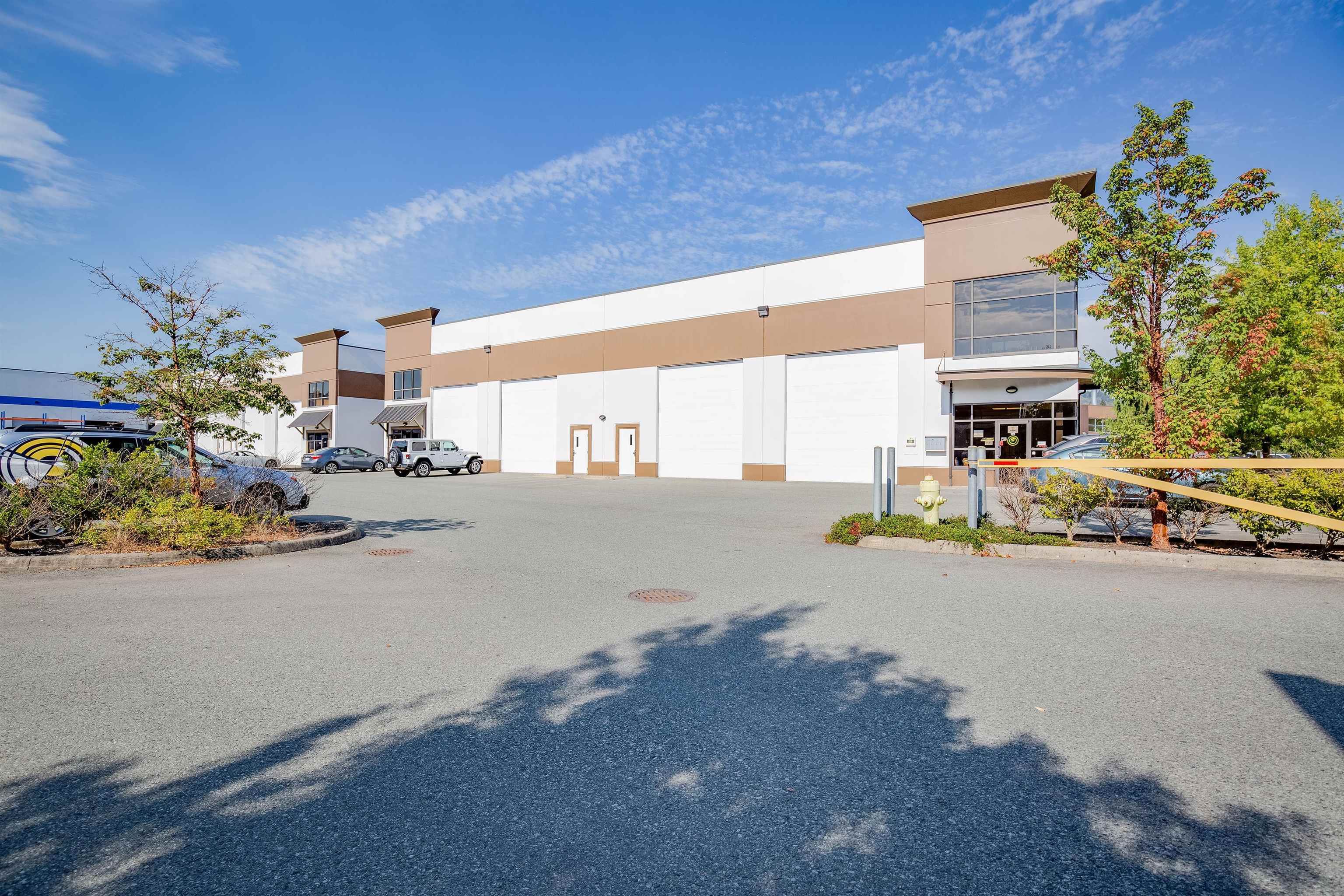 Main Photo: 101 7261 RIVER Place in Mission: Mission BC Industrial for lease : MLS®# C8044611