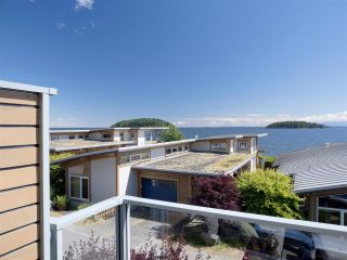 Photo 36: 6498 WILDFLOWER Place in Sechelt: Sechelt District Townhouse for sale in "Wakefield Beach - Second Wave" (Sunshine Coast)  : MLS®# R2589812