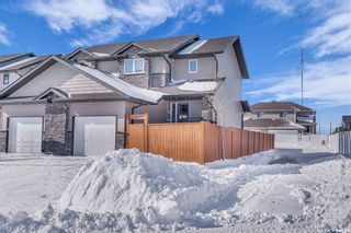 Photo 2: 424 Snead Crescent in Warman: Residential for sale : MLS®# SK959918