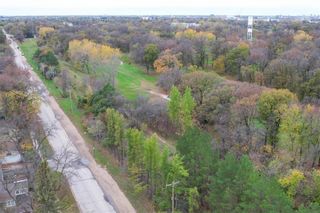 Photo 47: 71 Wildwood Park in Winnipeg: Wildwood Residential for sale (1J)  : MLS®# 202327802