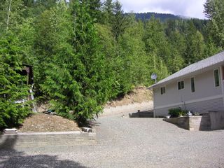 Photo 2: 8682 Penwith Way in St Ives: North Shuswap House for sale (Shuswap)  : MLS®# 10162657