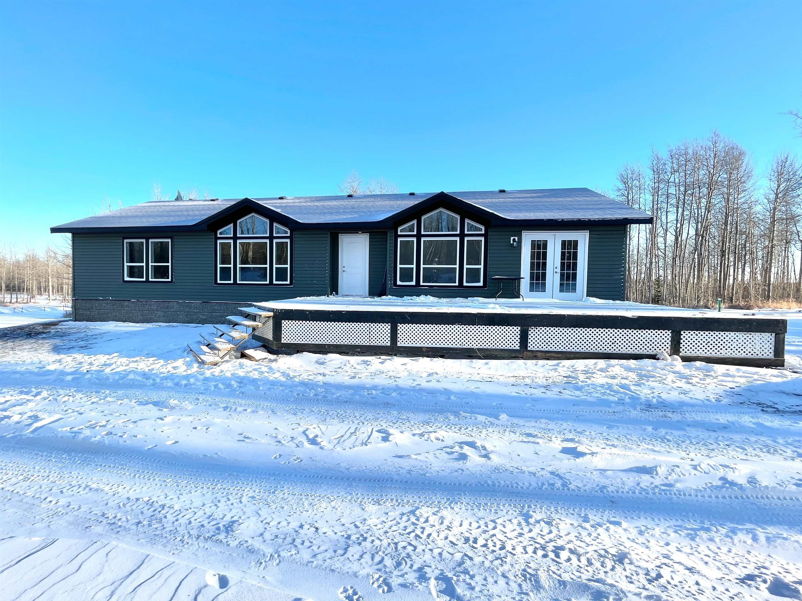 Main Photo: 13639 W SAWYER Road in Fort St. John: Fort St. John - Rural W 100th Manufactured Home for sale : MLS®# R2741555