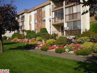 Photo 1: 305 32119 OLD YALE Road in Abbotsford: Abbotsford West Condo for sale in "Yale Manor" : MLS®# R2143598