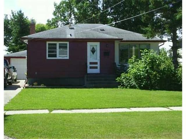 Main Photo: 406 SINCLAIR Avenue in SELKIRK: City of Selkirk Residential for sale (Winnipeg area)  : MLS®# 2412251