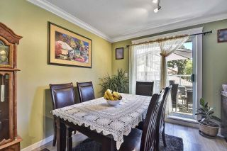 Photo 12: 220 14861 98 Avenue in Surrey: Guildford Townhouse for sale in "The Mansions" (North Surrey)  : MLS®# R2774475