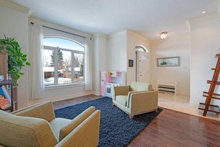 Photo 5: 2434 31 Avenue SW in Calgary: Richmond Semi Detached (Half Duplex) for sale : MLS®# A2118268