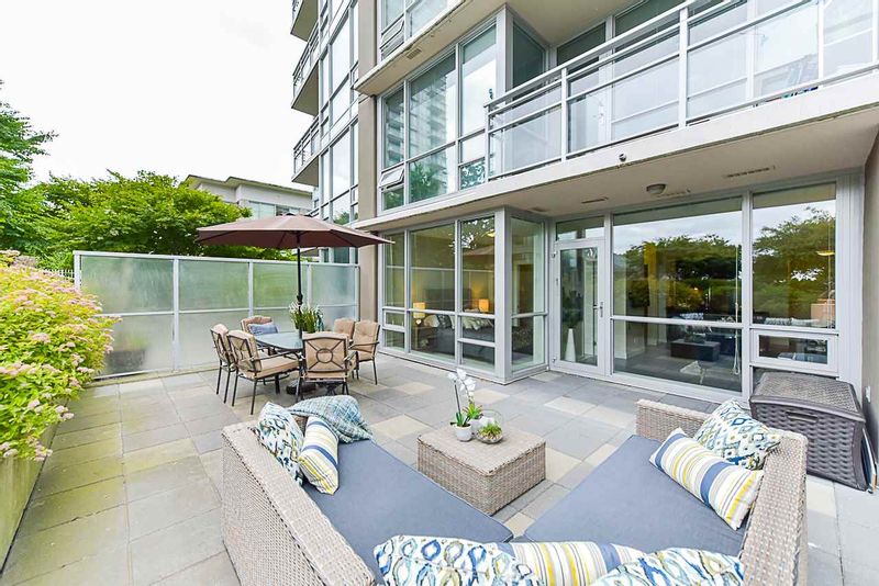 FEATURED LISTING: 508 - 2968 GLEN Drive Coquitlam