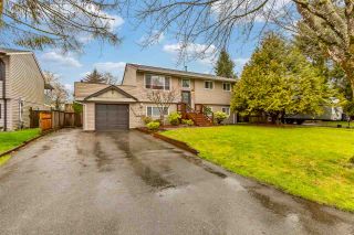 Photo 3: 6309 173A Street in Surrey: Cloverdale BC House for sale (Cloverdale)  : MLS®# R2533935