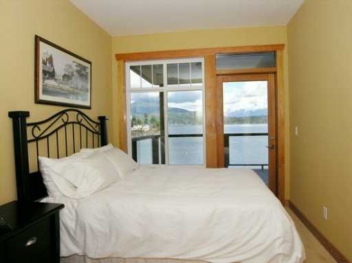 Photo 8: Photos: 1508 TIDEVIEW Road in Gibsons: Gibsons &amp; Area House for sale in "LANGDALE" (Sunshine Coast)  : MLS®# V621776