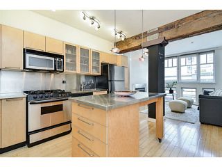 Photo 2: 304 1072 HAMILTON Street in Vancouver: Yaletown Condo for sale in "CRANDALL BUILDING" (Vancouver West)  : MLS®# V1064027