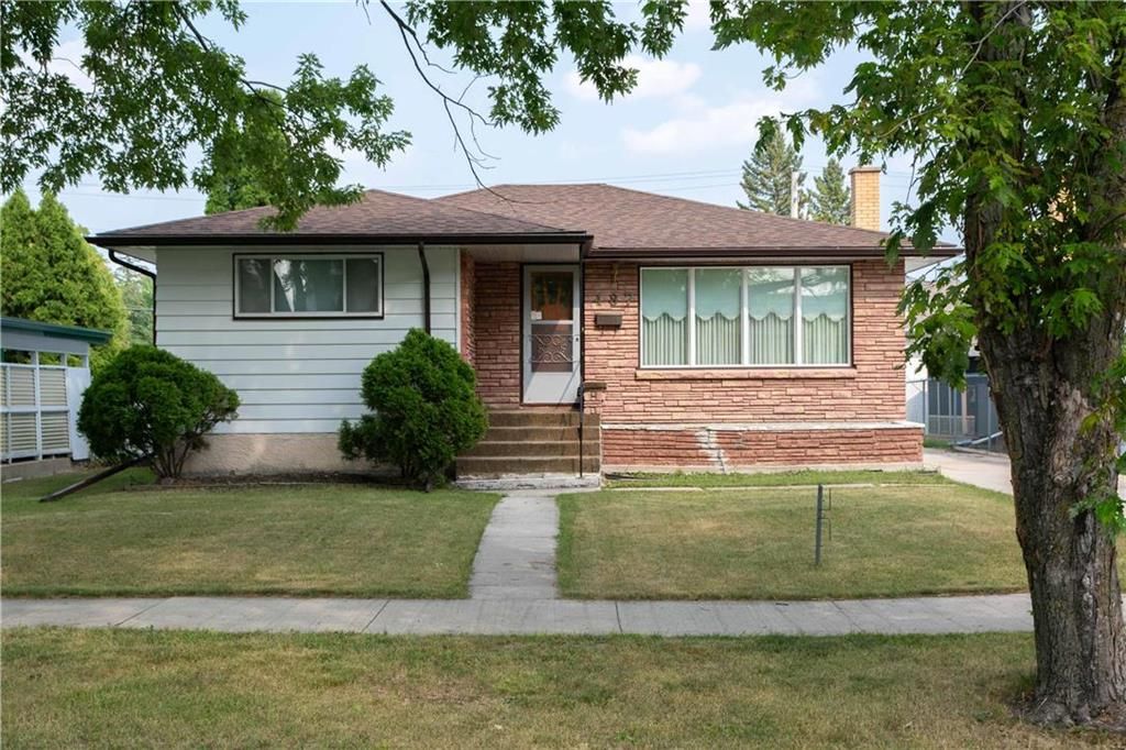 Main Photo: 487 Banting Drive in Winnipeg: Westwood Residential for sale (5G)  : MLS®# 202320196