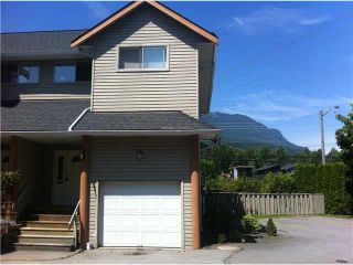 Main Photo: 8 1700 MAMQUAM Road in Squamish: Garibaldi Estates Townhouse for sale in "Mountain Mews" : MLS®# R2886974