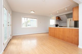 Photo 8: 1705 Emerson St in Victoria: Vi Jubilee Half Duplex for sale : MLS®# 904476